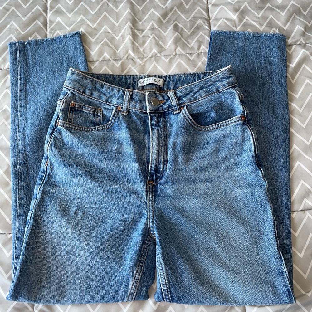 Straight leg  jeans